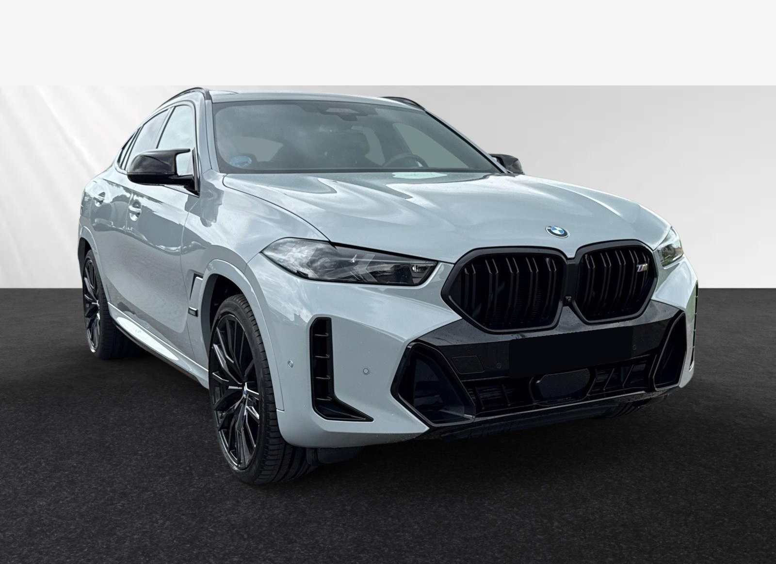 BMW X6 M60i (1)