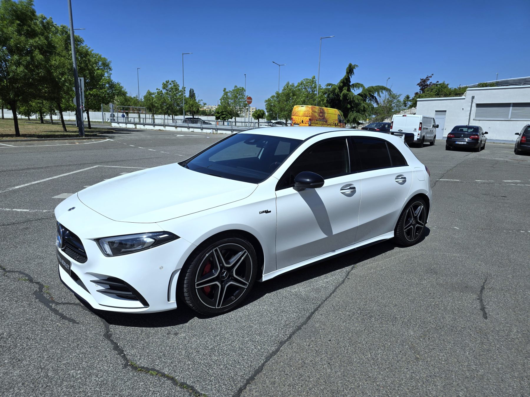 Mercedes A35 AMG (3)