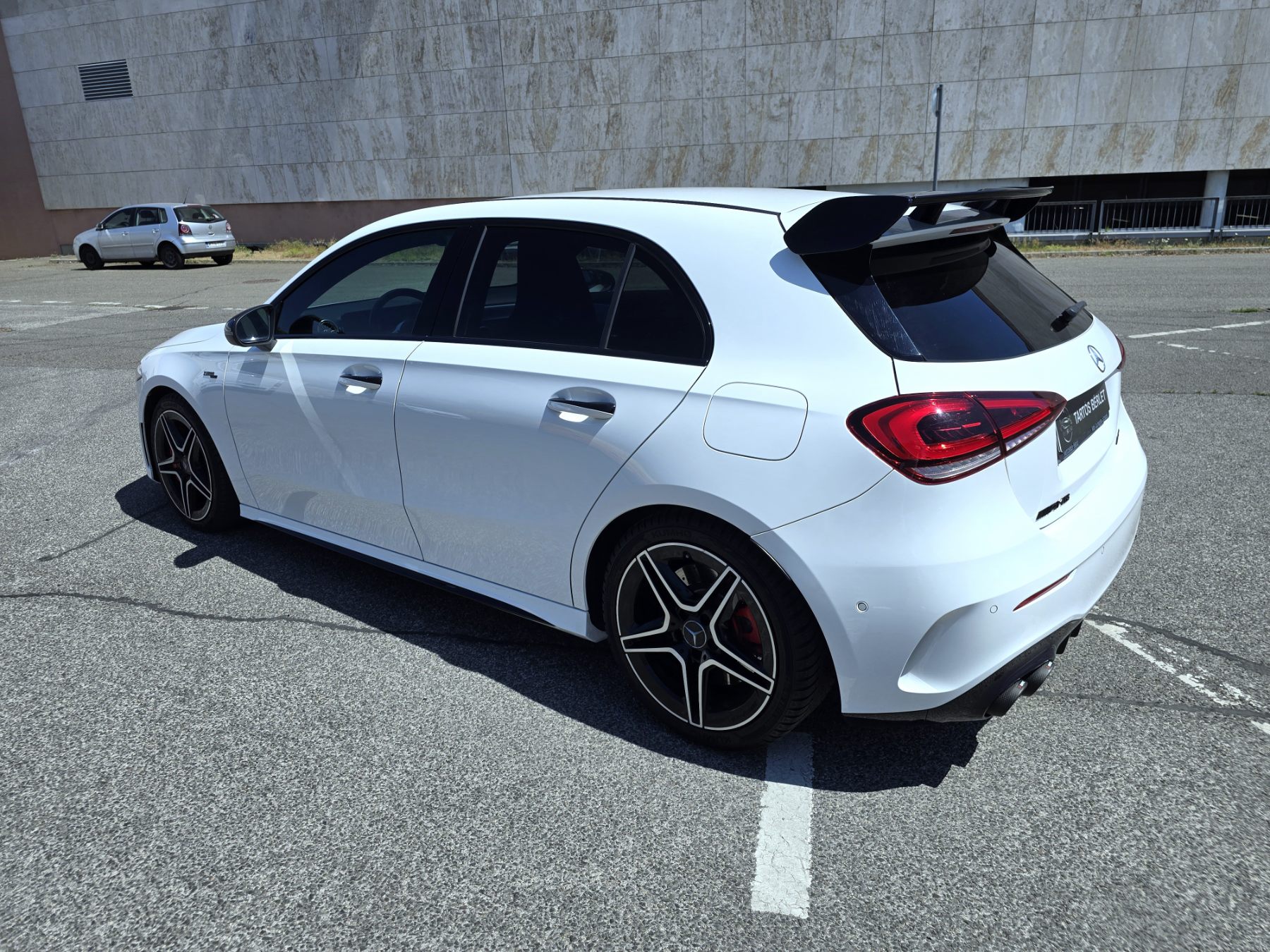 Mercedes A35 AMG (9)