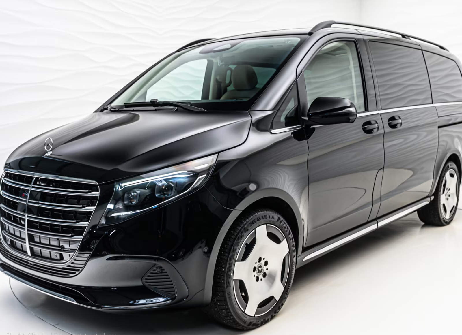 Mercedes V300d VIP (1)