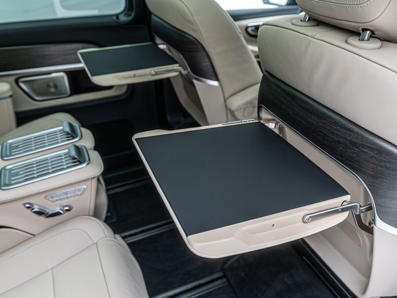 Mercedes V300d VIP (15)